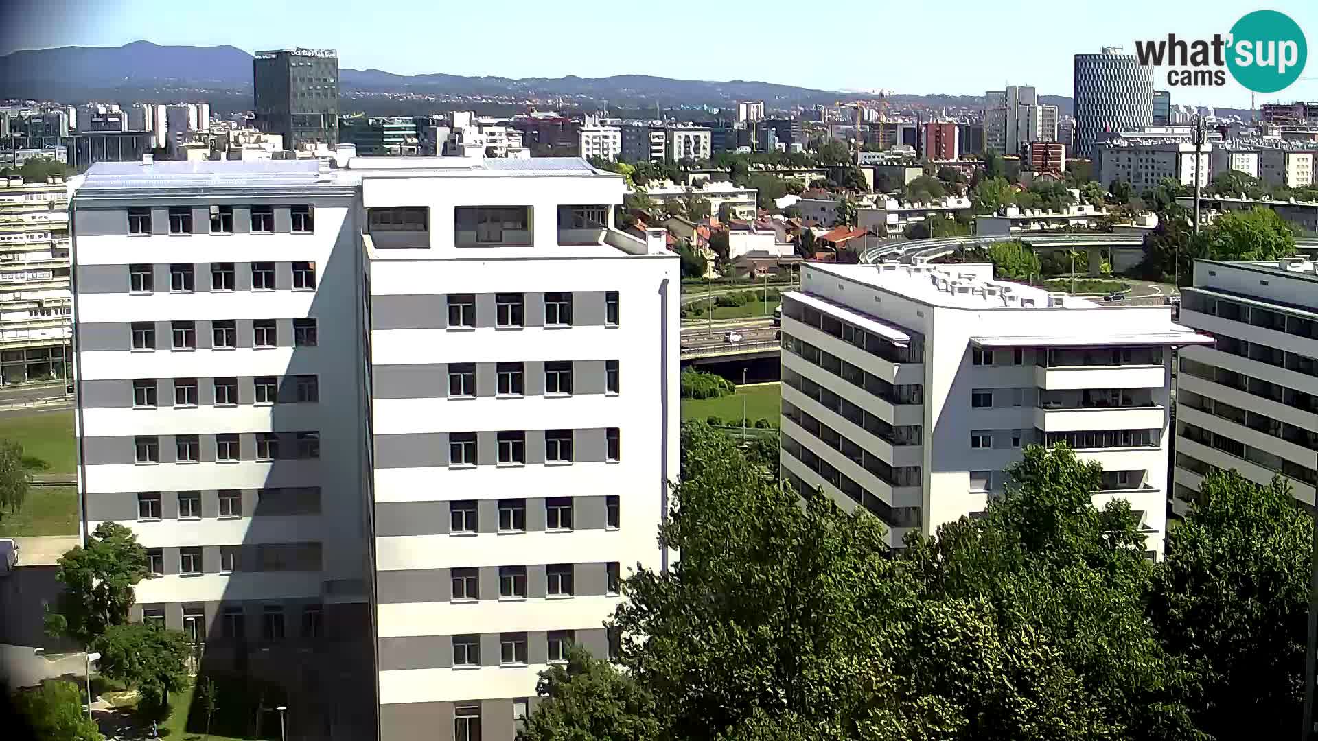 Live Interchange of Slavonska Avenue and Marin Držić Avenue in Zagreb webcam