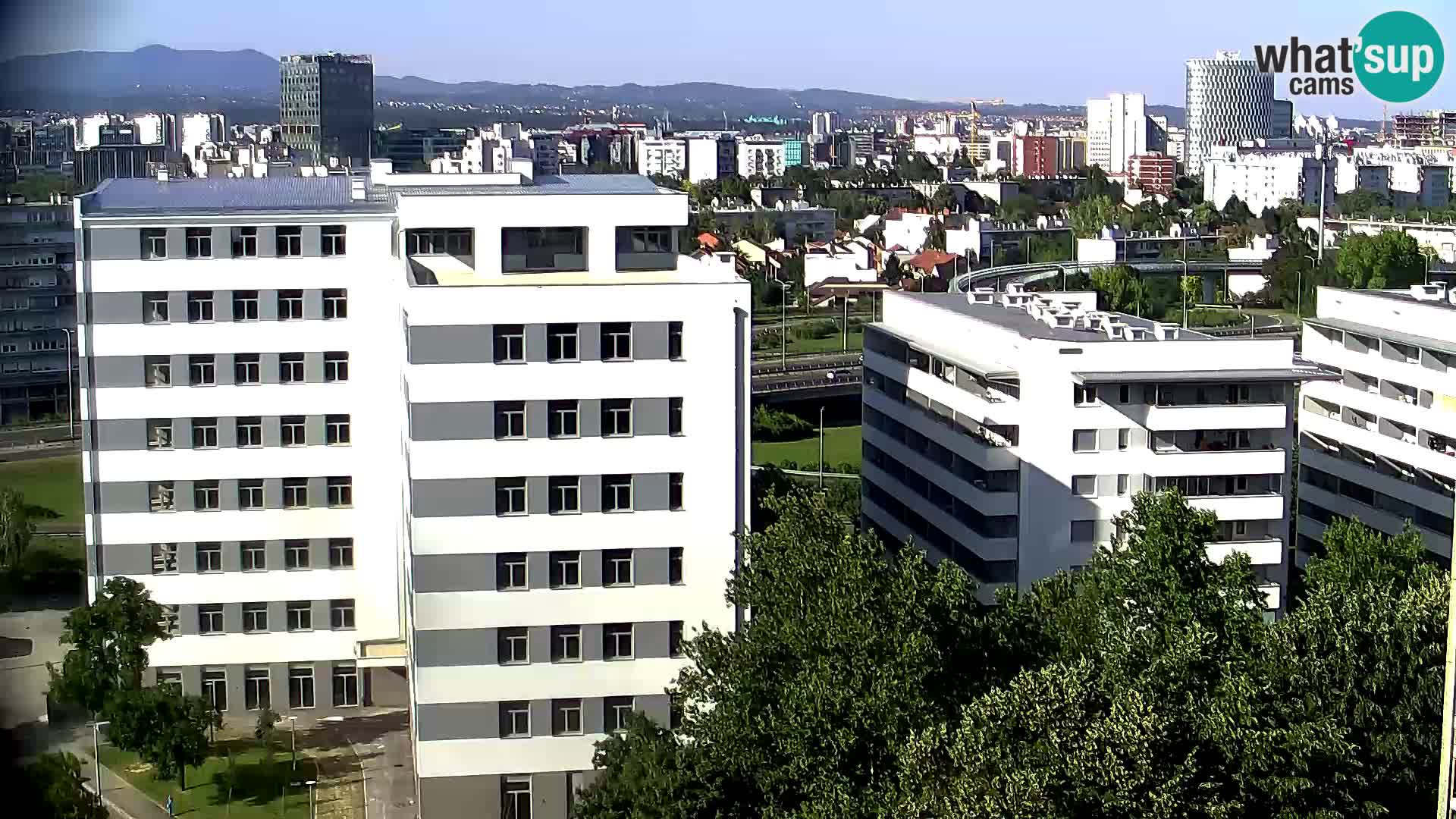Web kamera Petlja Slavonska – Držićeva  – Zagreb Live
