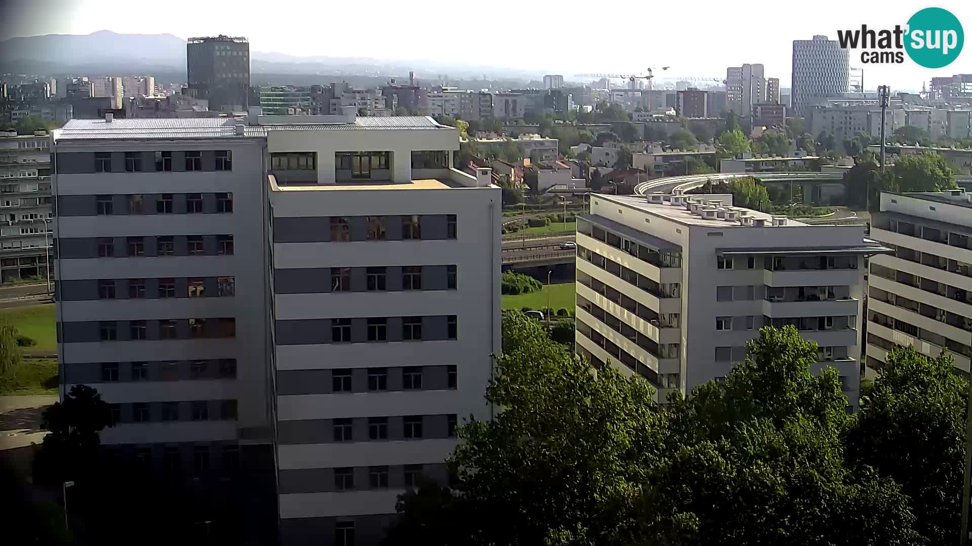 Live Interchange of Slavonska Avenue and Marin Držić Avenue in Zagreb webcam
