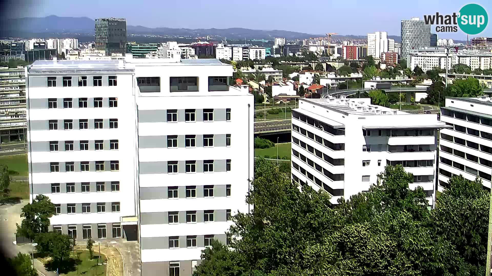 Web kamera Petlja Slavonska – Držićeva  – Zagreb Live