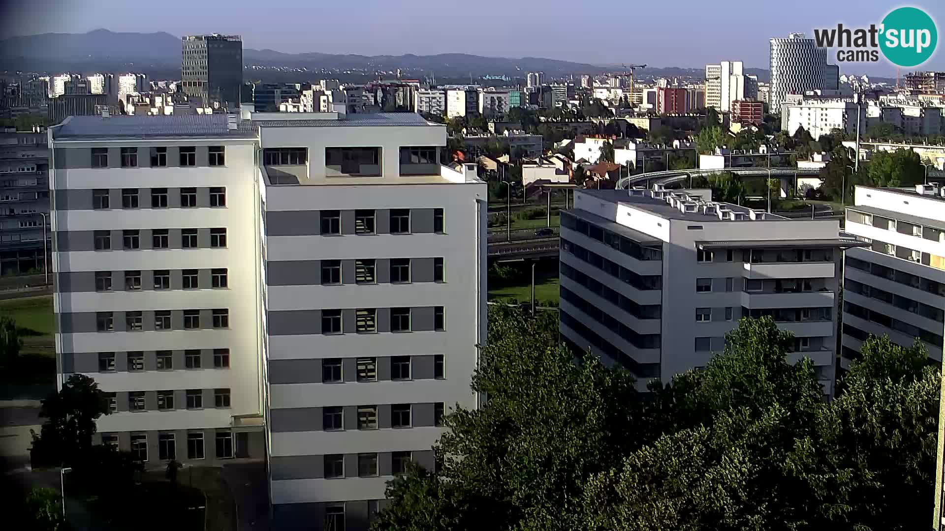 Krožišče Slavonske in Marin Držićeve ulice v Zagrebu v živo