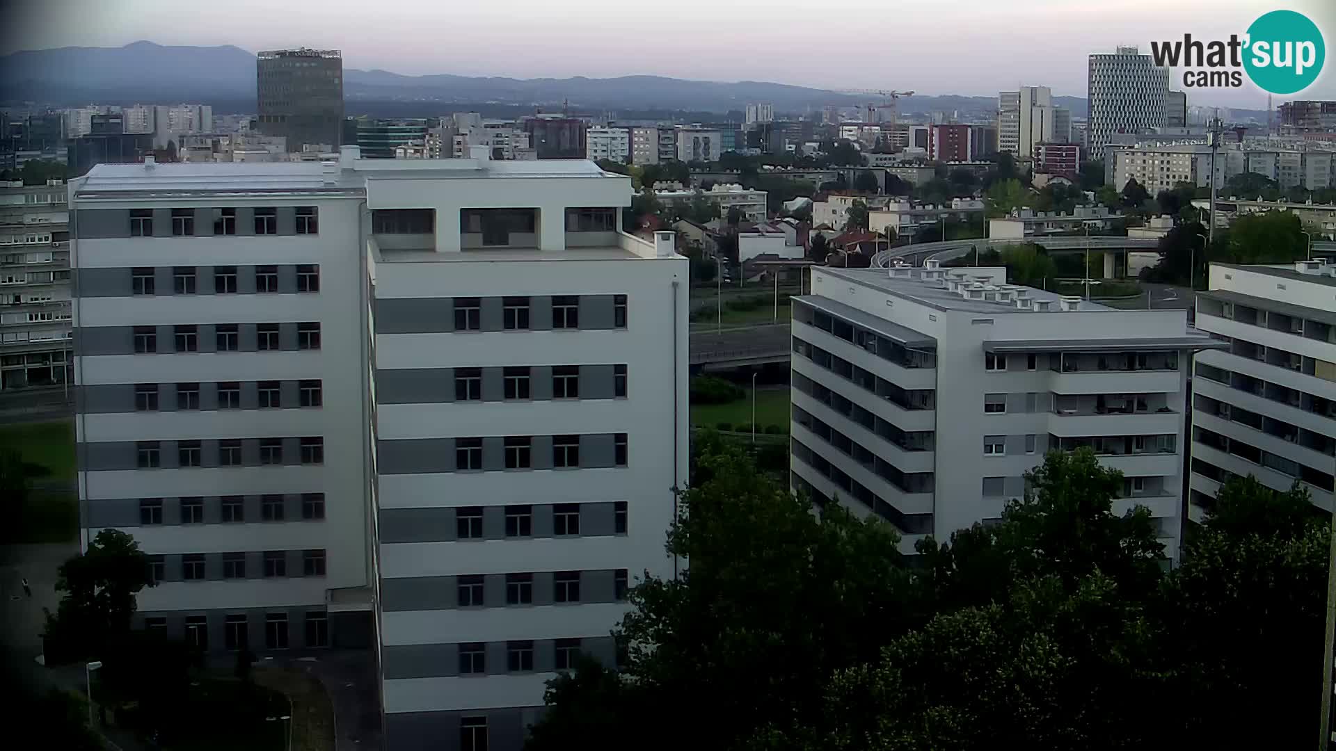 Krožišče Slavonske in Marin Držićeve ulice v Zagrebu v živo