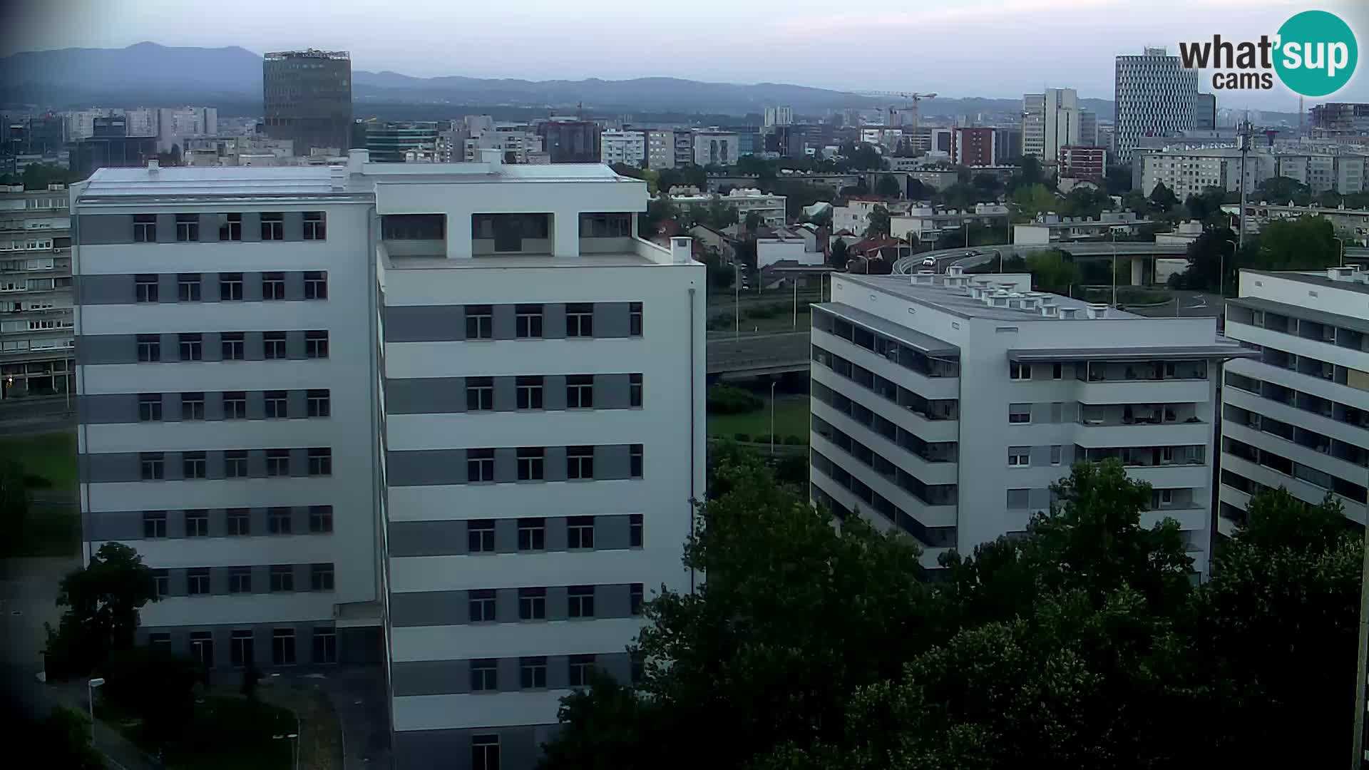Krožišče Slavonske in Marin Držićeve ulice v Zagrebu v živo