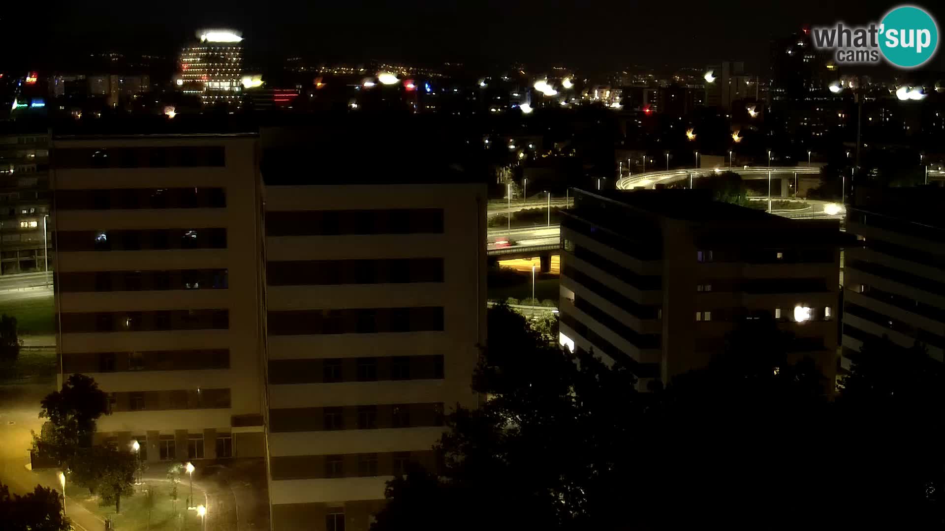 Krožišče Slavonske in Marin Držićeve ulice v Zagrebu v živo