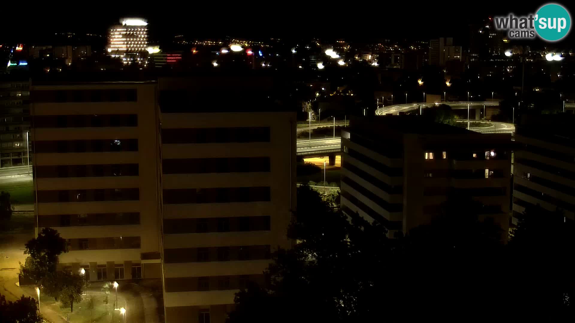 Live-Kreisverkehr Slavonska und Marin Držić Avenue zur Zagreb Webcam