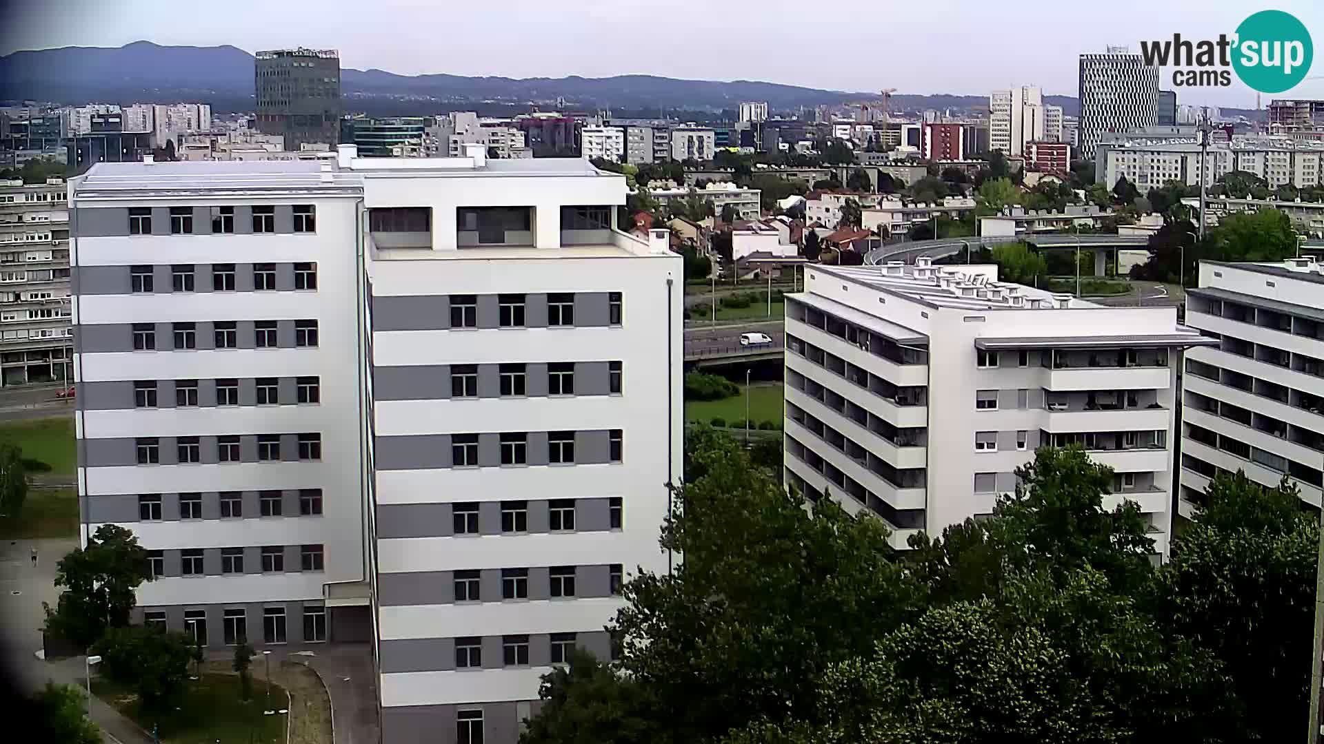 Live Interchange of Slavonska Avenue and Marin Držić Avenue in Zagreb webcam
