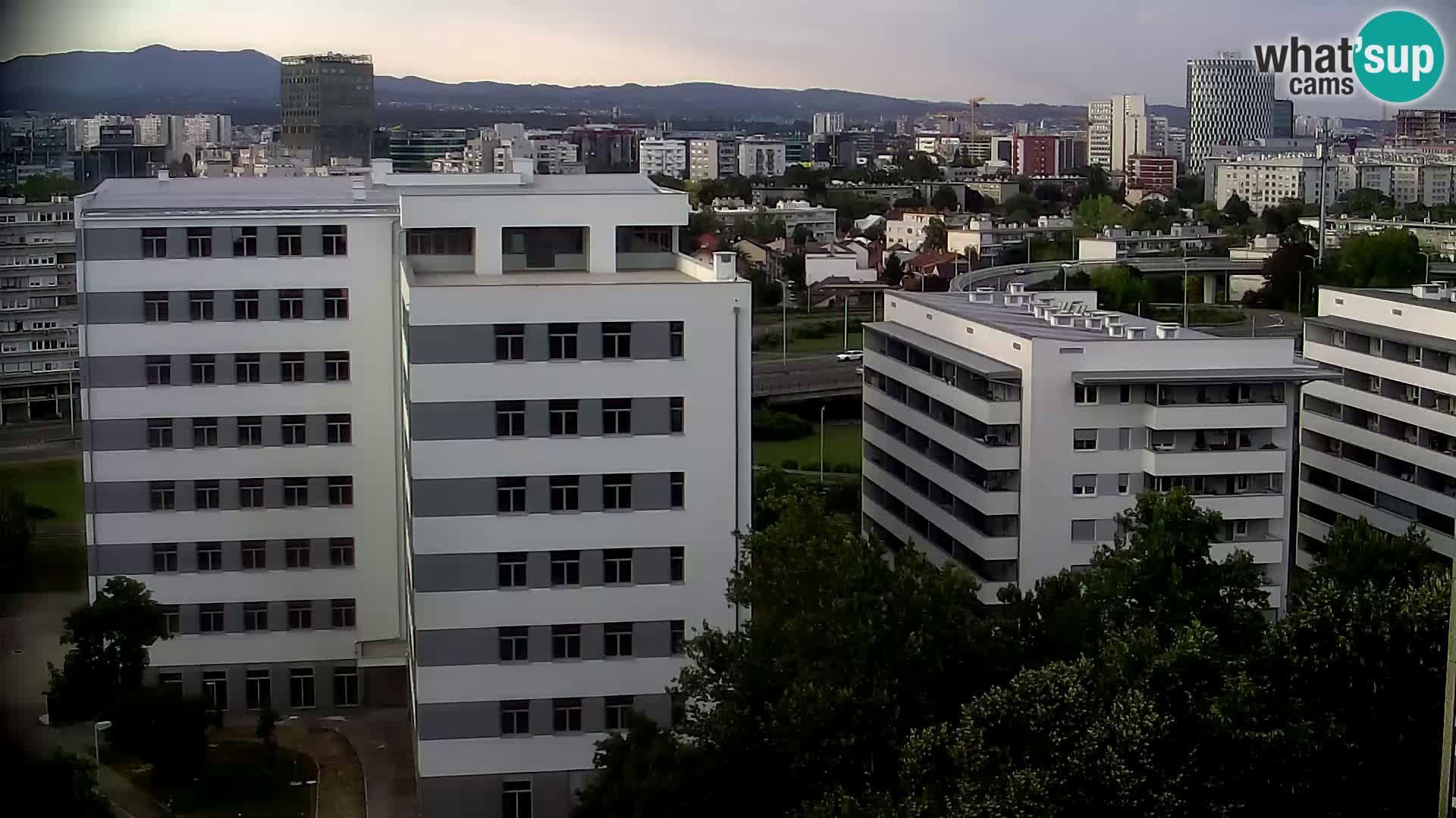 Live Interchange of Slavonska Avenue and Marin Držić Avenue in Zagreb webcam