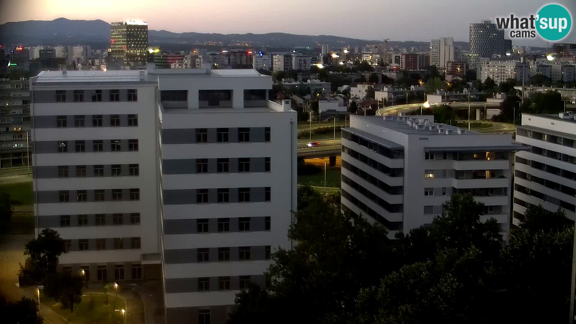 Live Interchange of Slavonska Avenue and Marin Držić Avenue in Zagreb webcam