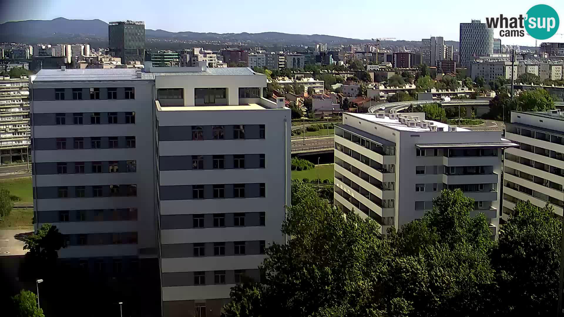 Web kamera Petlja Slavonska – Držićeva  – Zagreb Live