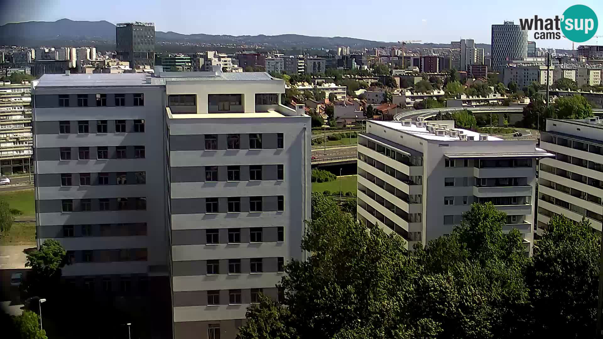 Web kamera Petlja Slavonska – Držićeva  – Zagreb Live