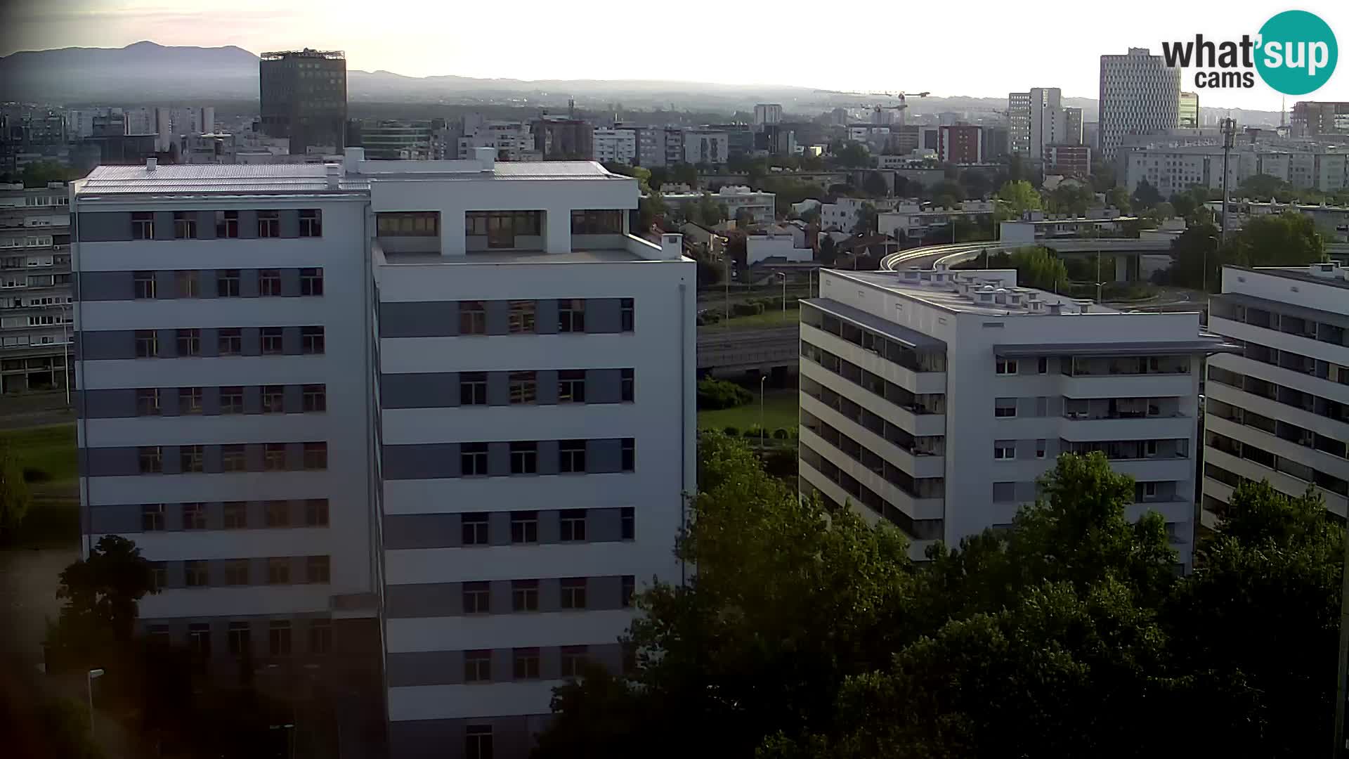 Rond-point en direct traversant les avenues Slavonska et Marin Držić à Zagreb webcam