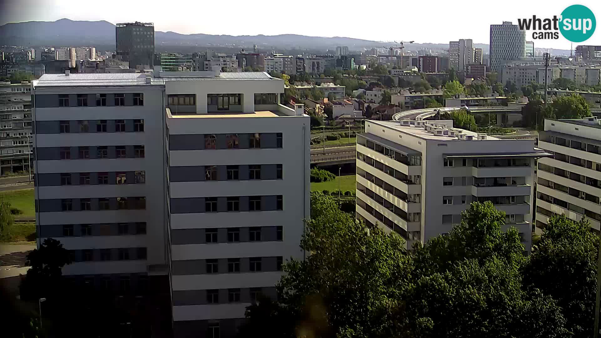 Live Interchange of Slavonska Avenue and Marin Držić Avenue in Zagreb webcam
