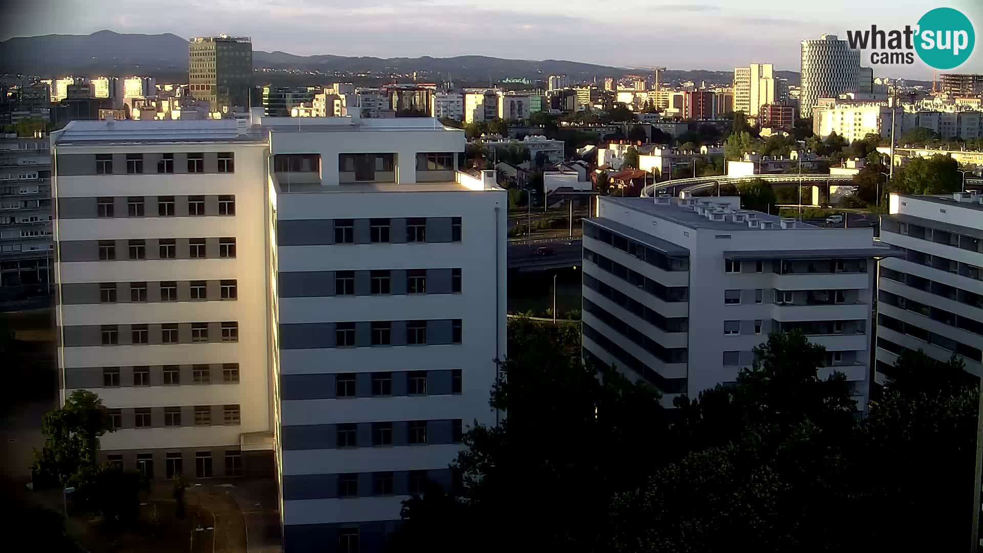 Rotatoria e incrocio viale Slavonska e Marin Držić  – webcam di Zagabria