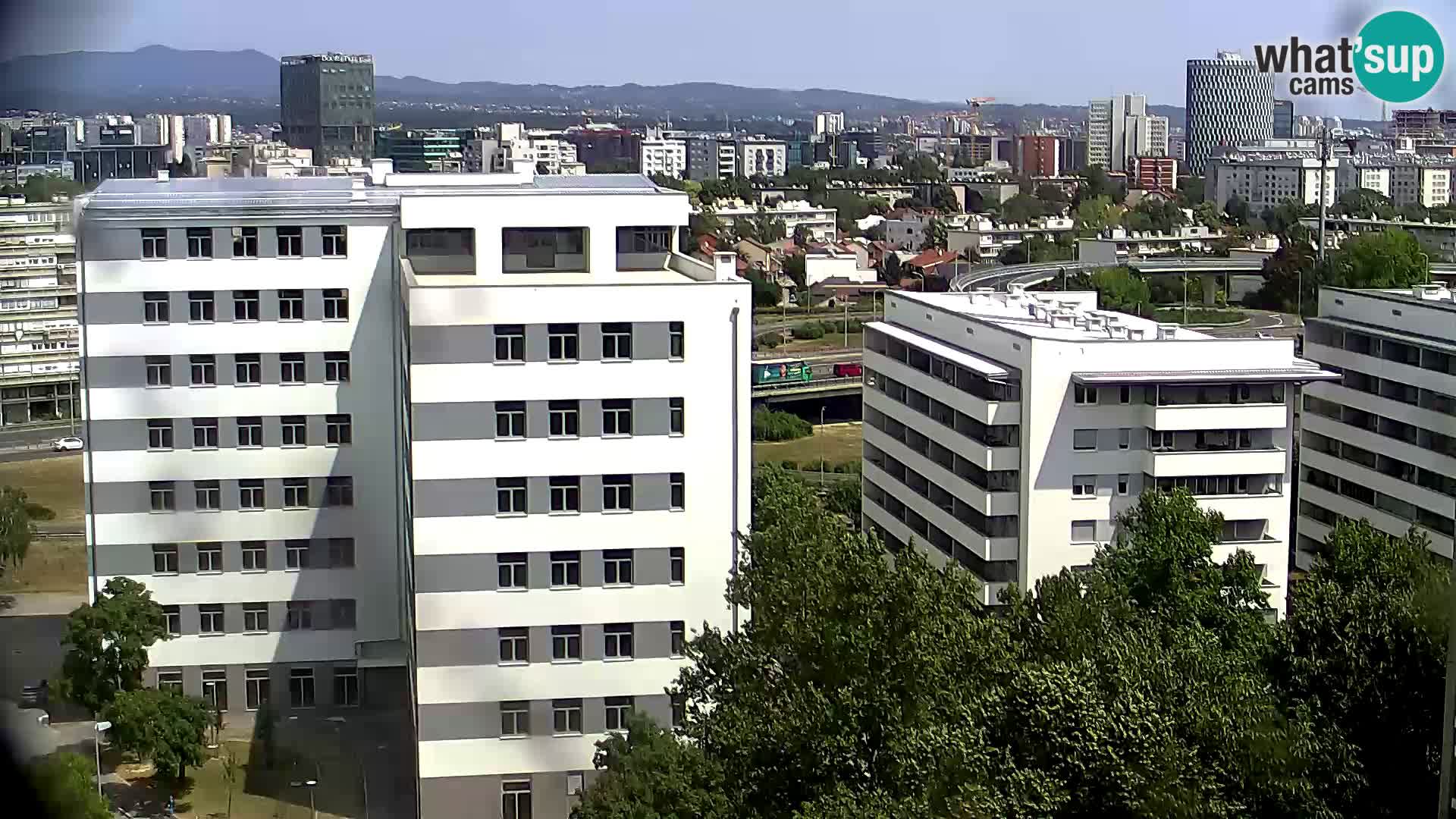 Live-Kreisverkehr Slavonska und Marin Držić Avenue zur Zagreb Webcam