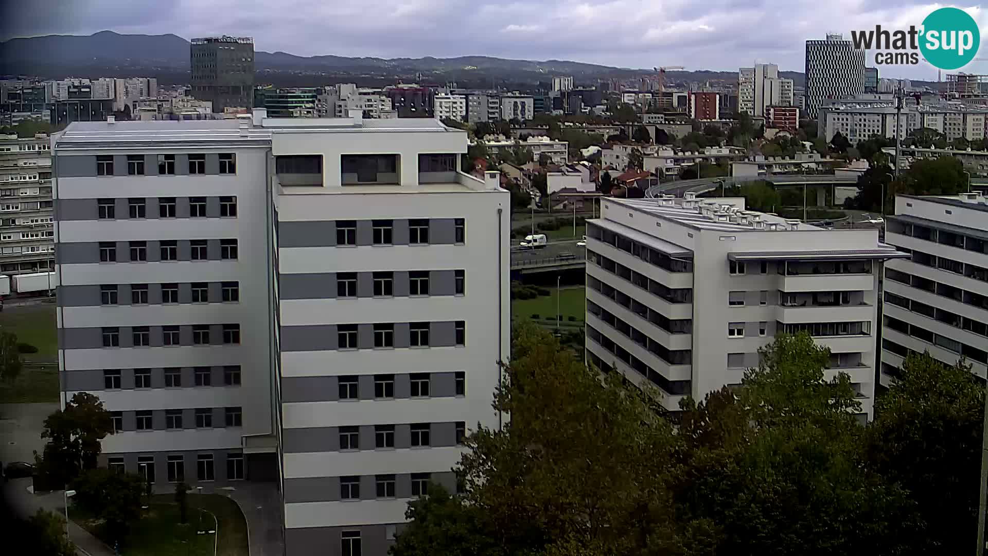 Live Interchange of Slavonska Avenue and Marin Držić Avenue in Zagreb webcam