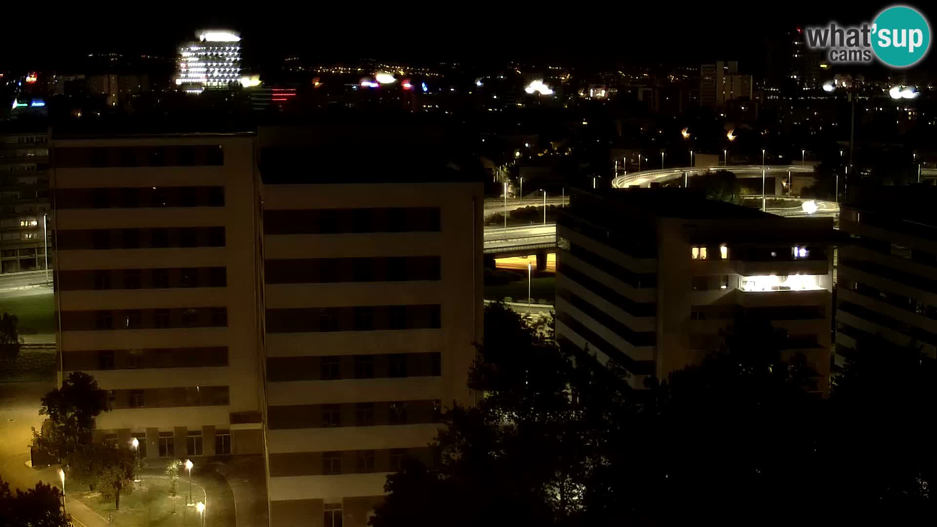 Live-Kreisverkehr Slavonska und Marin Držić Avenue zur Zagreb Webcam