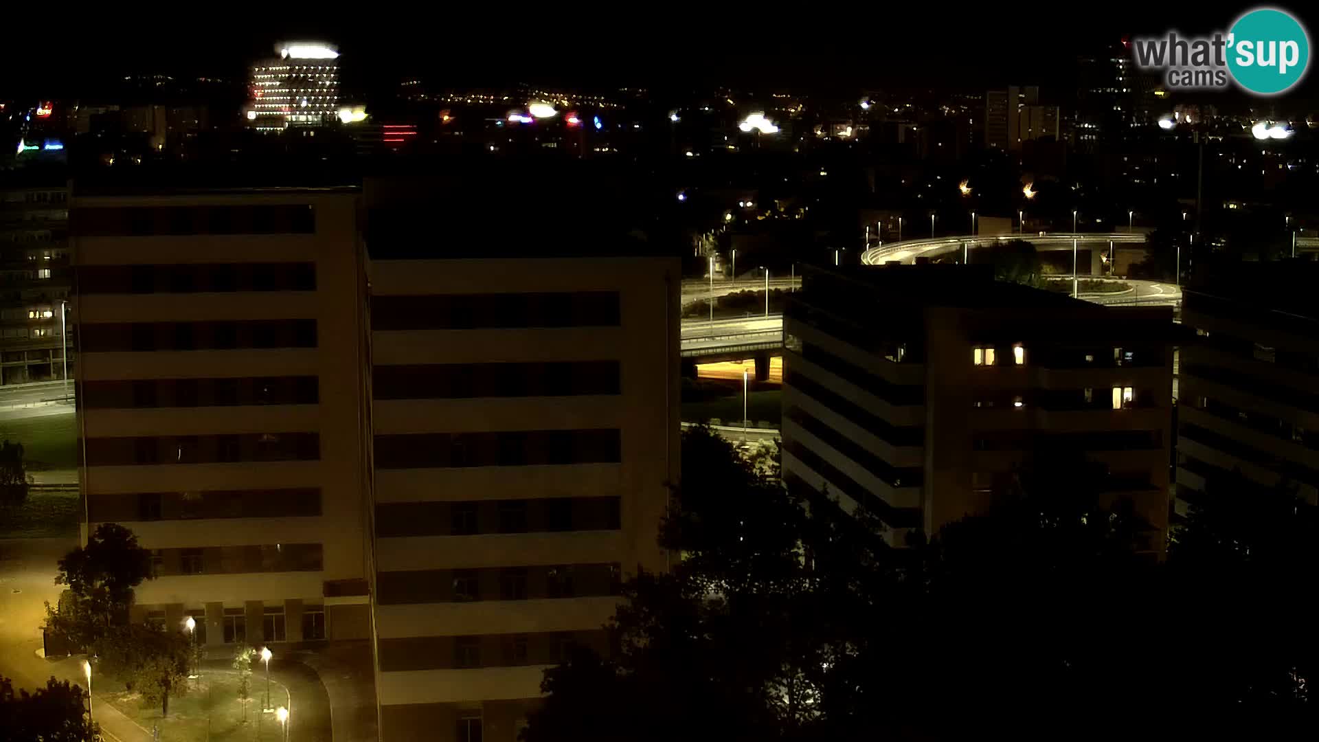 Live-Kreisverkehr Slavonska und Marin Držić Avenue zur Zagreb Webcam