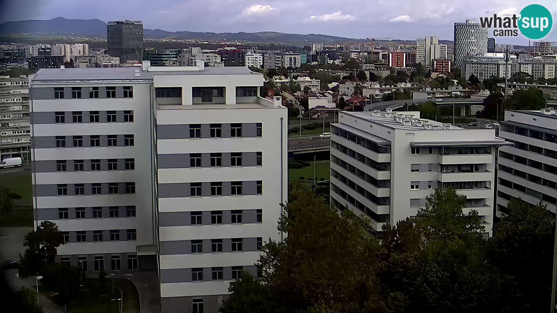 Live Interchange of Slavonska Avenue and Marin Držić Avenue in Zagreb webcam