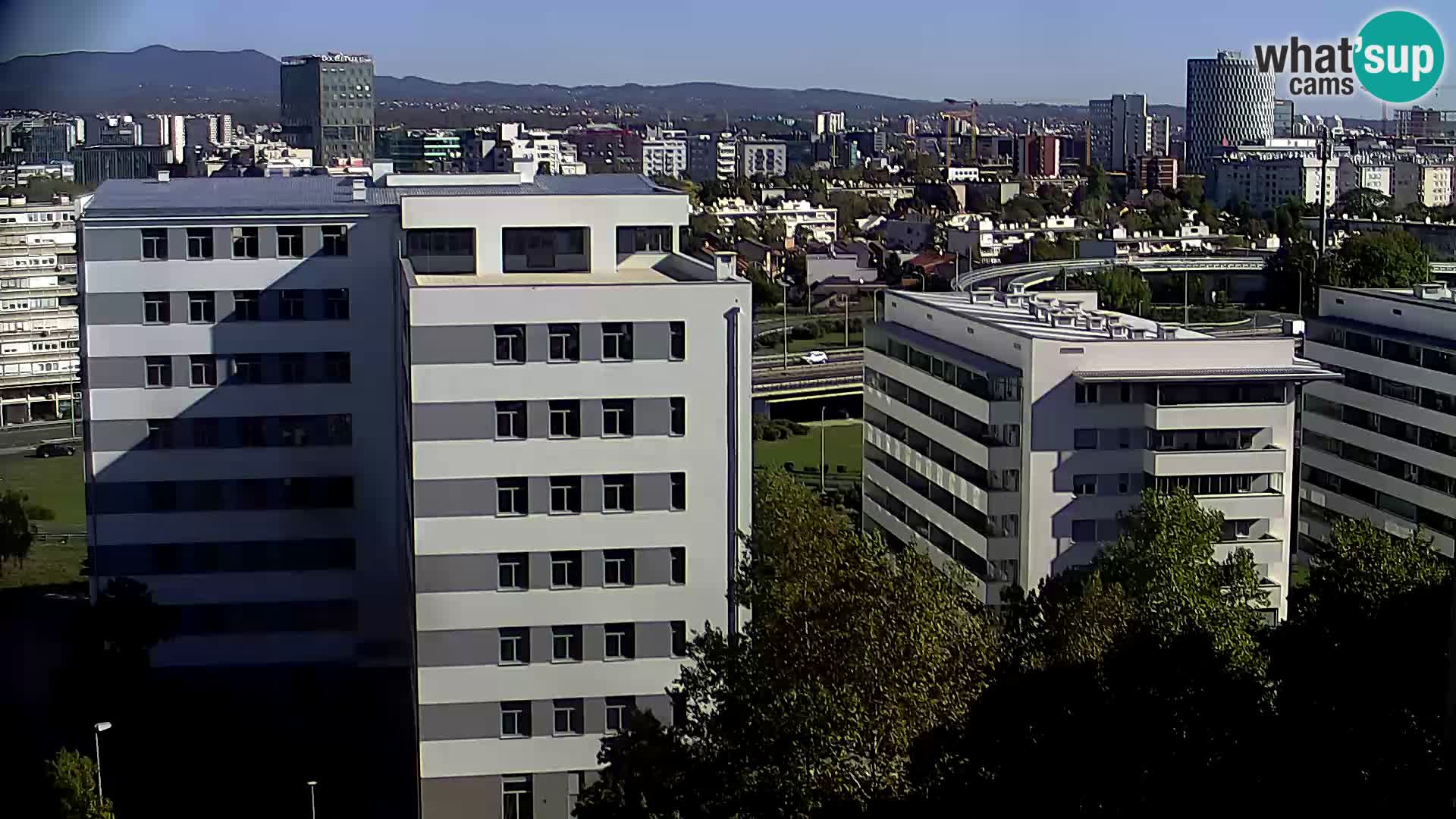 Live Interchange of Slavonska Avenue and Marin Držić Avenue in Zagreb webcam