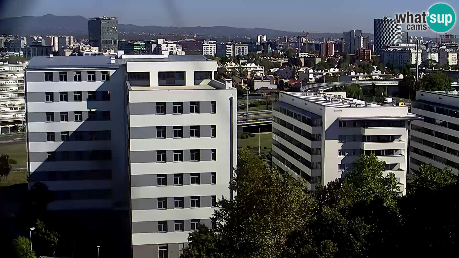 Live Interchange of Slavonska Avenue and Marin Držić Avenue in Zagreb webcam