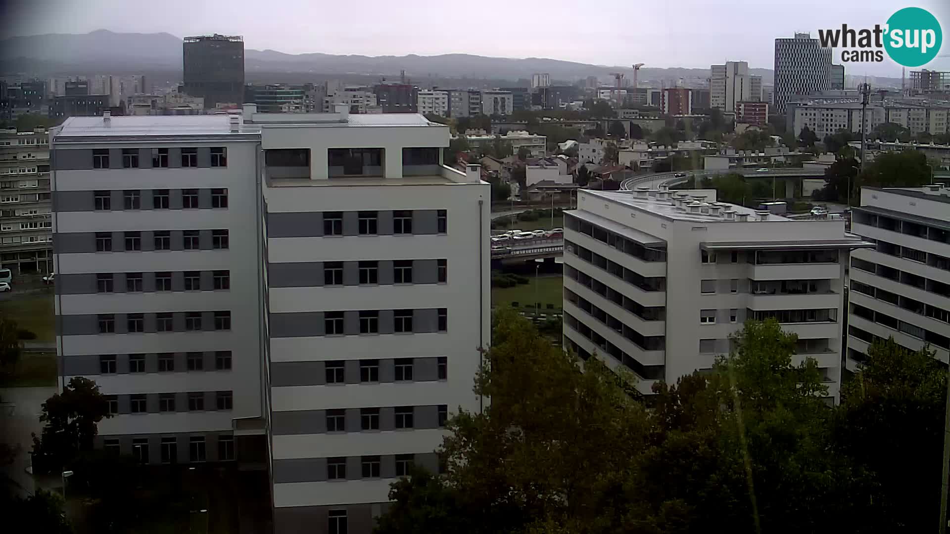 Live-Kreisverkehr Slavonska und Marin Držić Avenue zur Zagreb Webcam