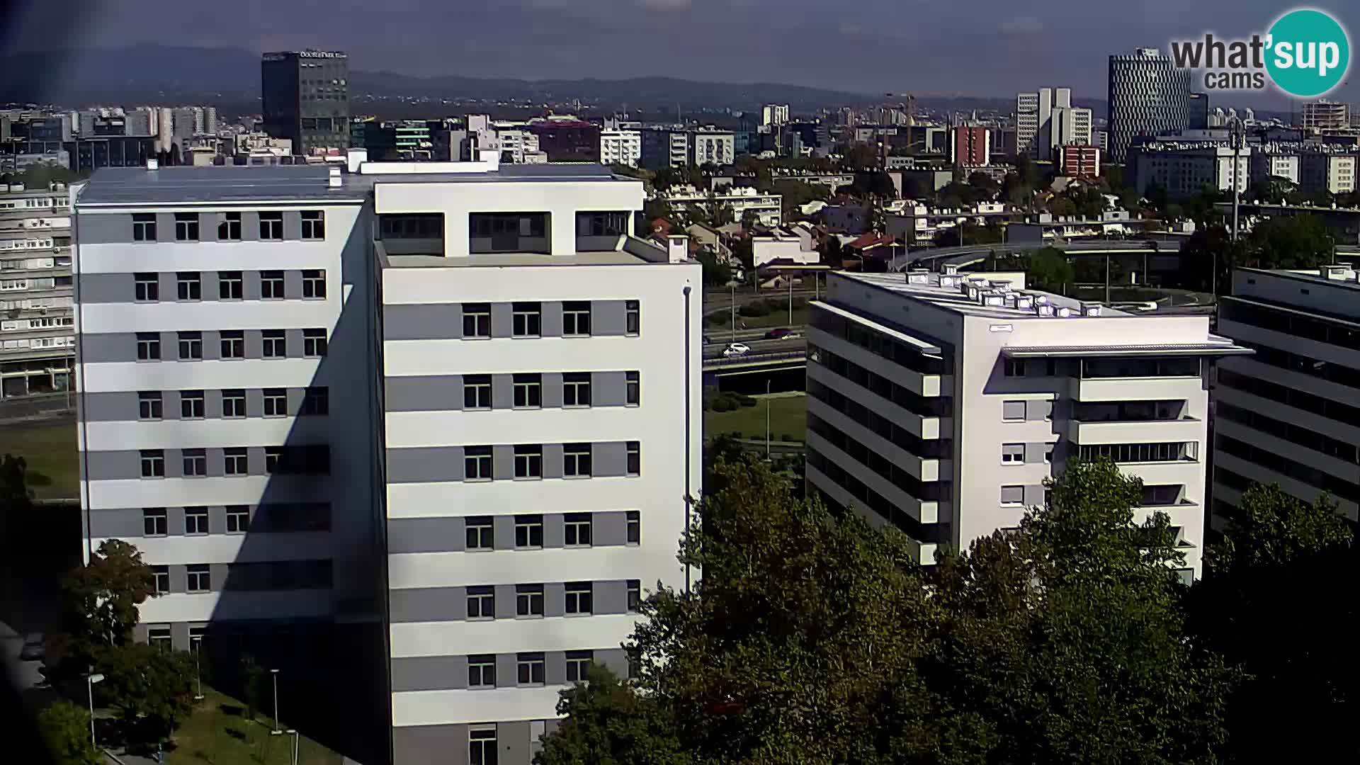 Live Interchange of Slavonska Avenue and Marin Držić Avenue in Zagreb webcam