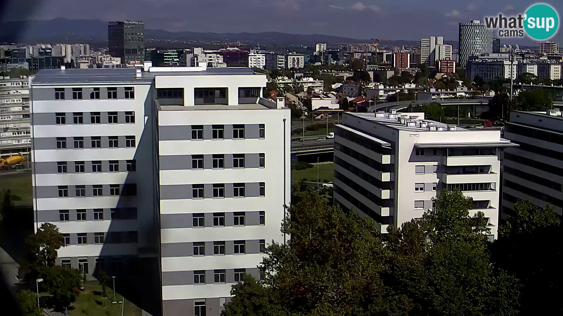 Live Interchange of Slavonska Avenue and Marin Držić Avenue in Zagreb webcam