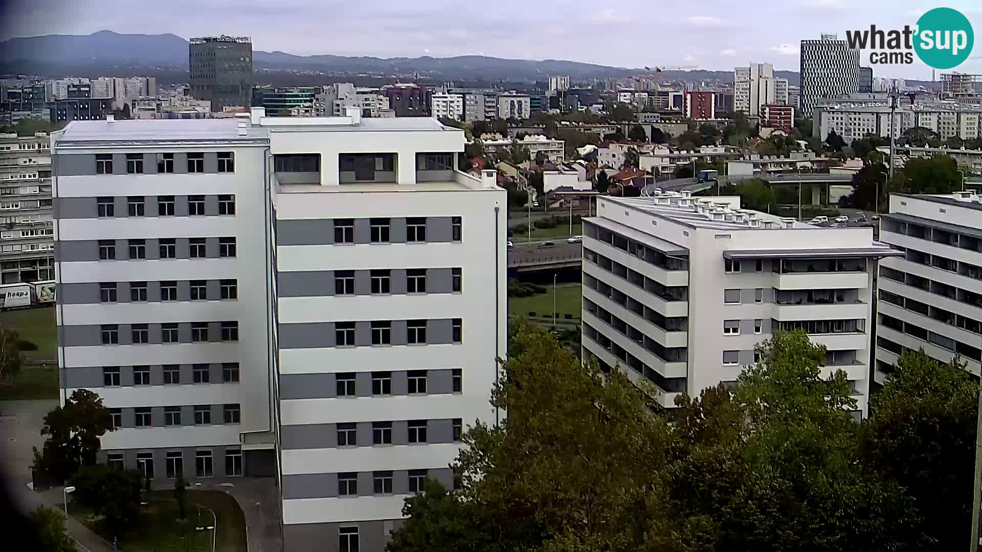 Live-Kreisverkehr Slavonska und Marin Držić Avenue zur Zagreb Webcam