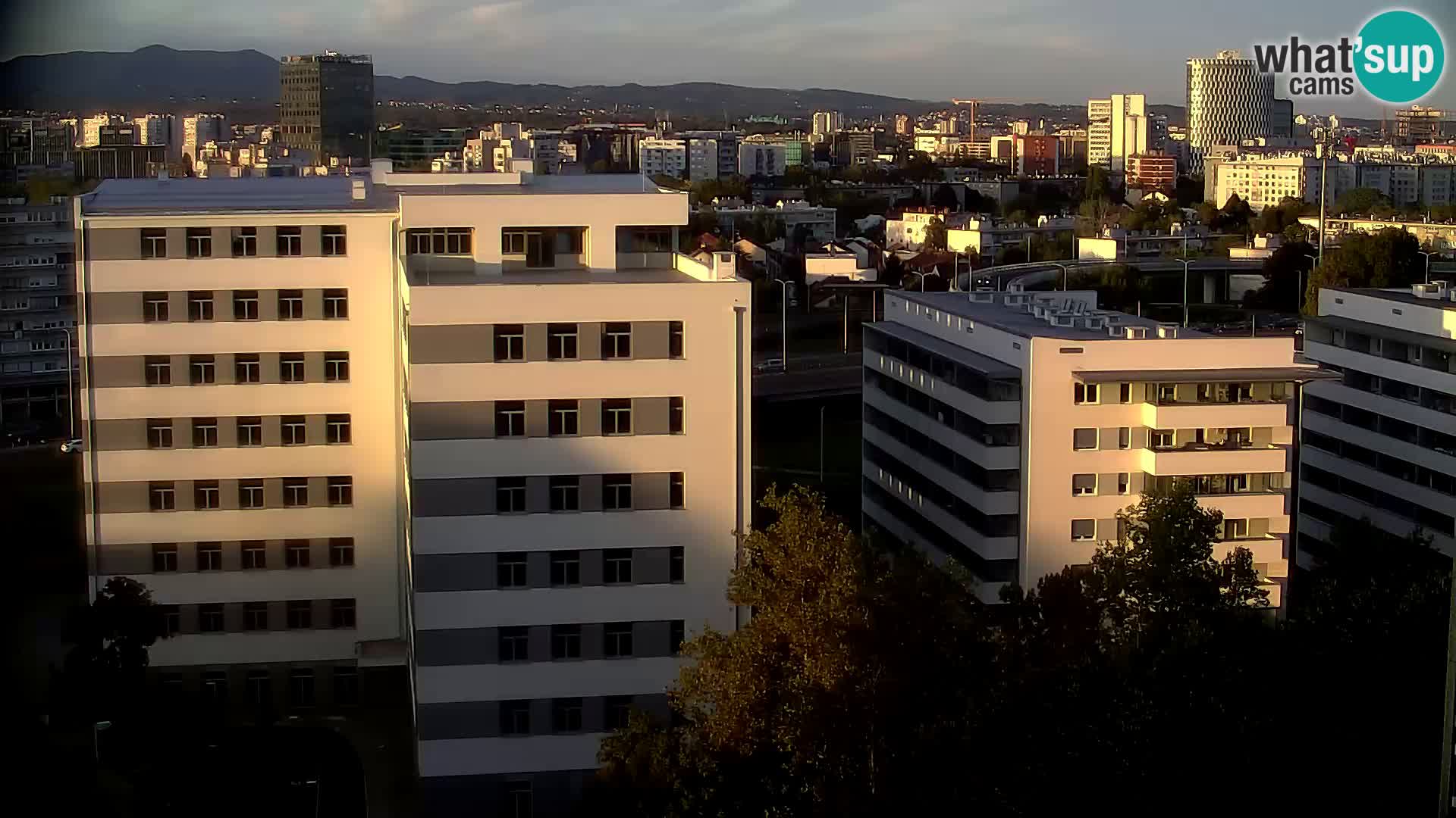 Live Interchange of Slavonska Avenue and Marin Držić Avenue in Zagreb webcam