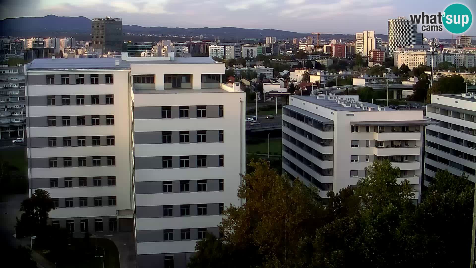 Live Interchange of Slavonska Avenue and Marin Držić Avenue in Zagreb webcam