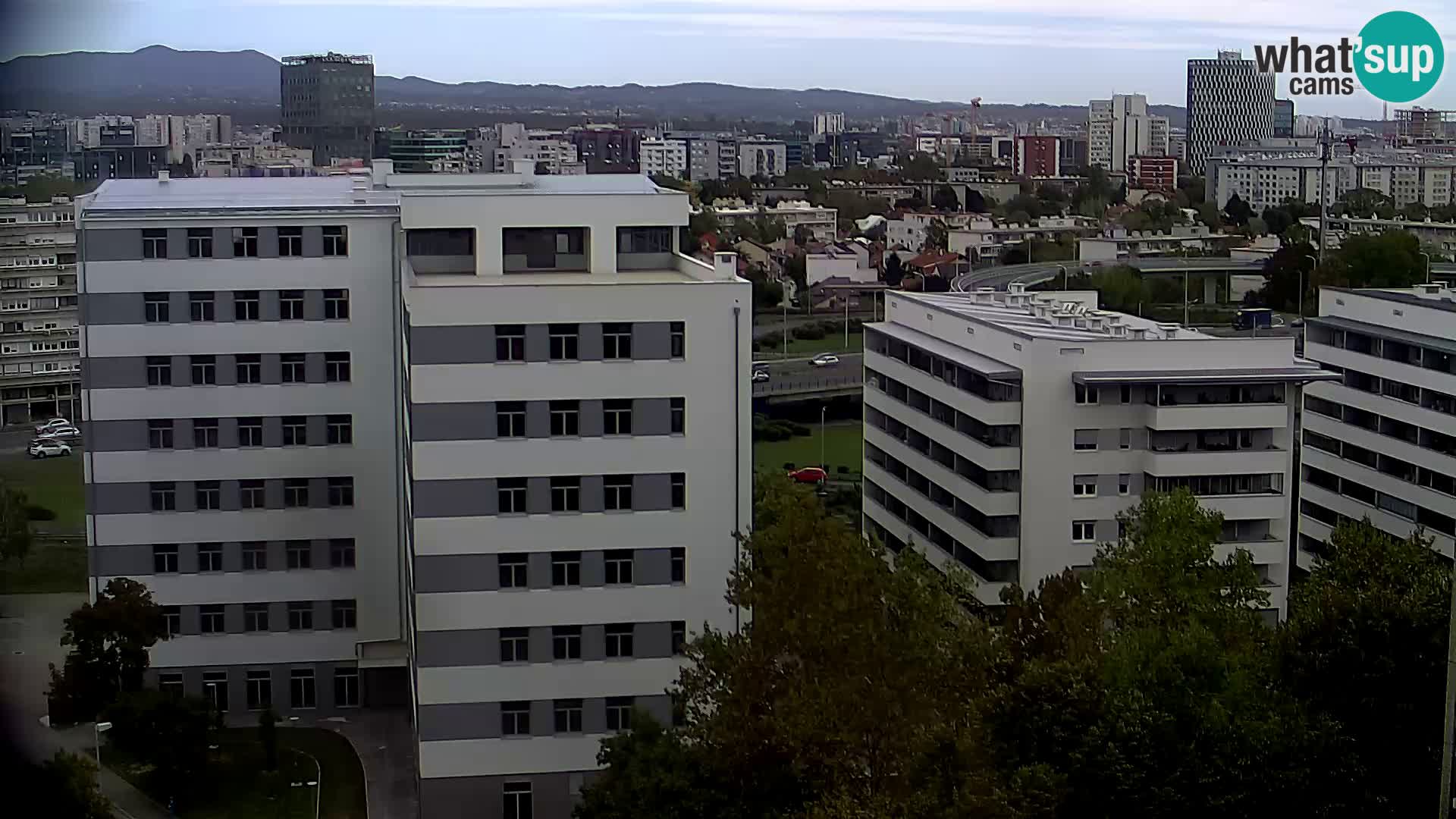 Live-Kreisverkehr Slavonska und Marin Držić Avenue zur Zagreb Webcam