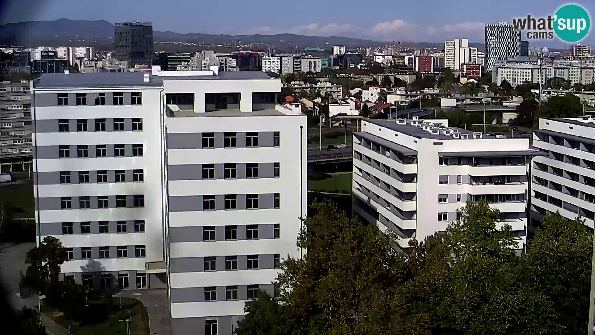 Rond-point en direct traversant les avenues Slavonska et Marin Držić à Zagreb webcam