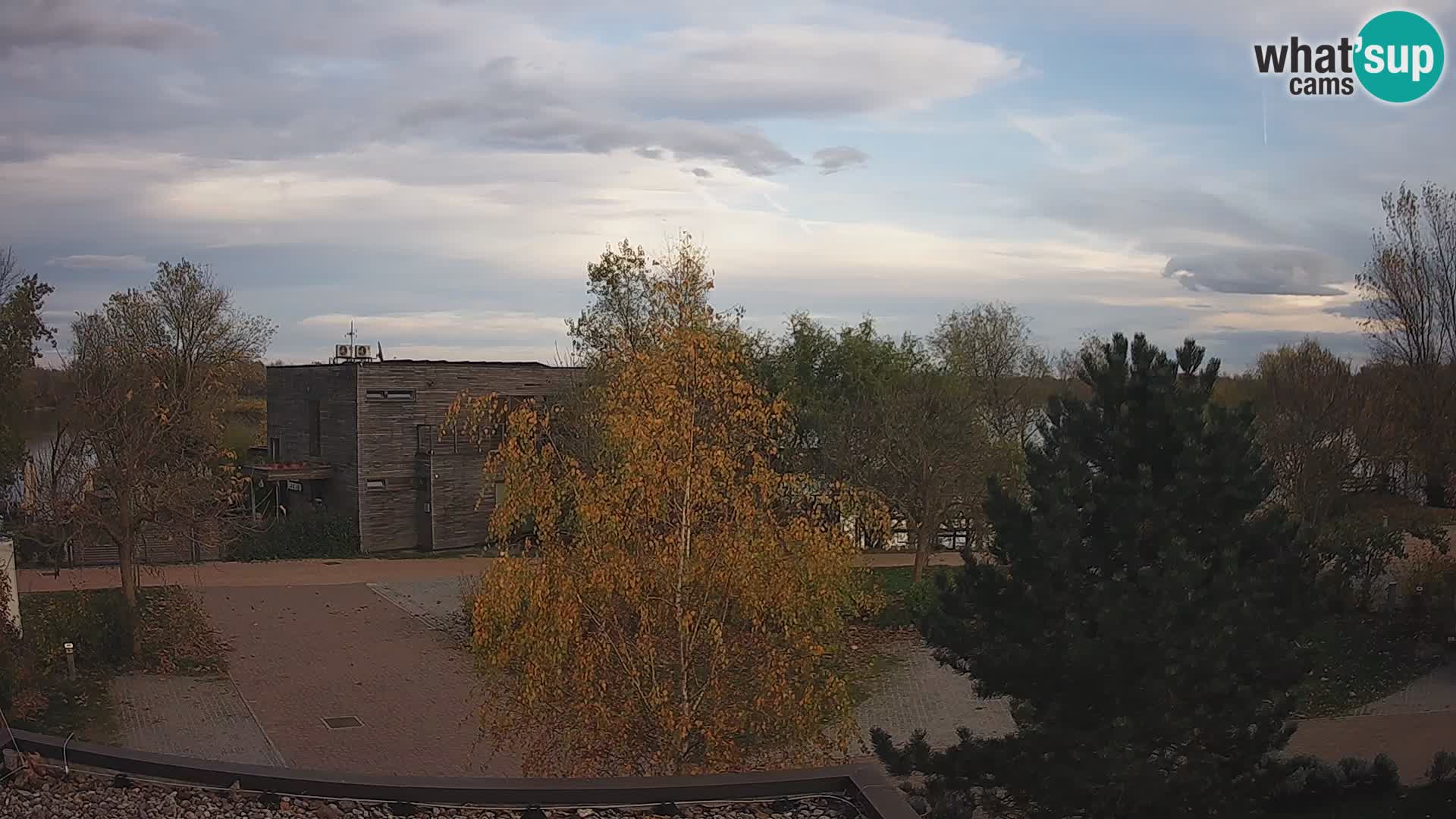 Zagreb kamp – Jezero Rakitje