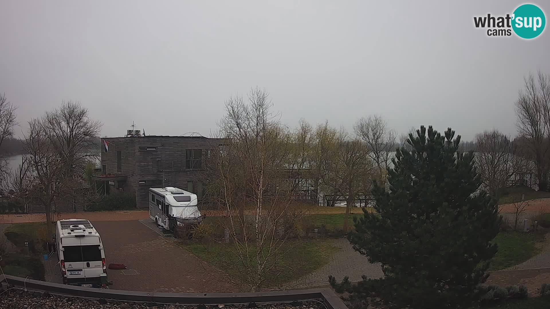 Zagreb Camp – Lago Rakitje