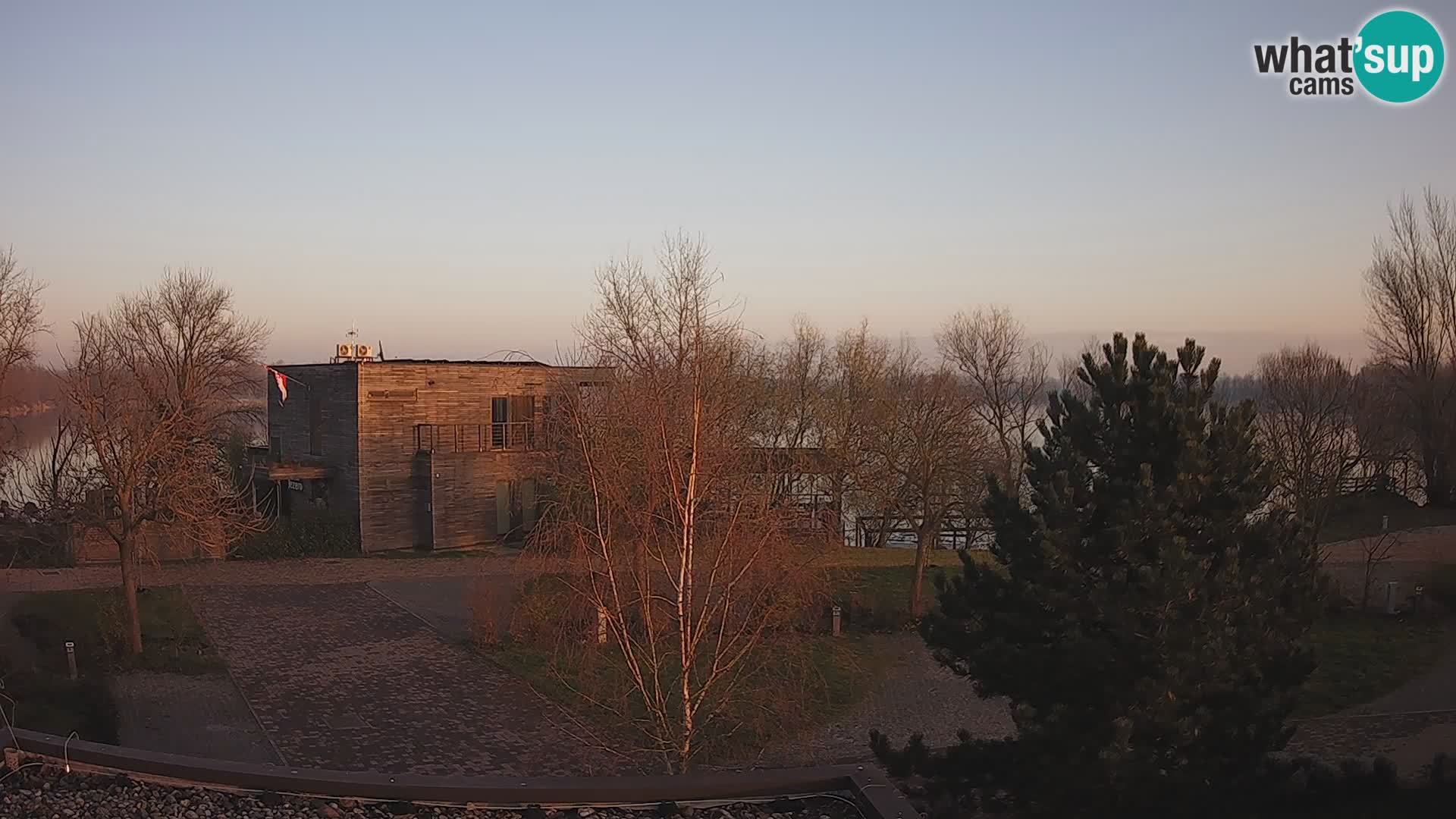 Zagreb kamp – Jezero Rakitje