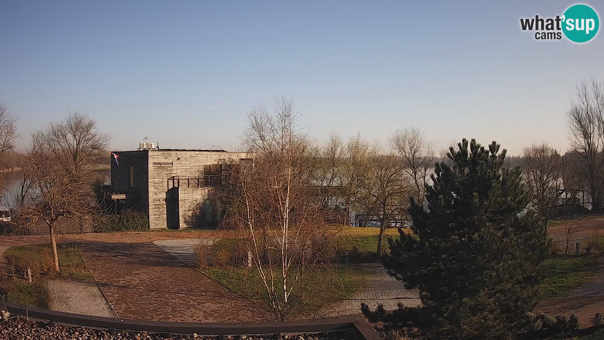 Zagreb kamp – Jezero Rakitje