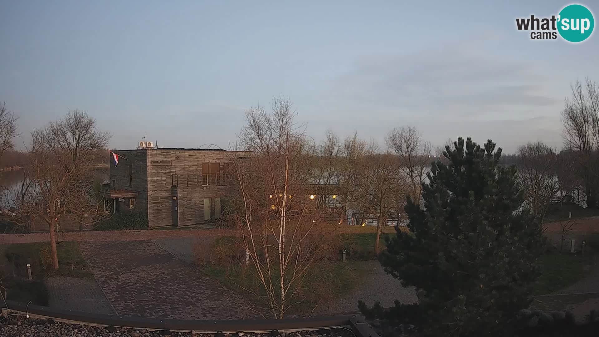 Zagreb Camp – Lago Rakitje