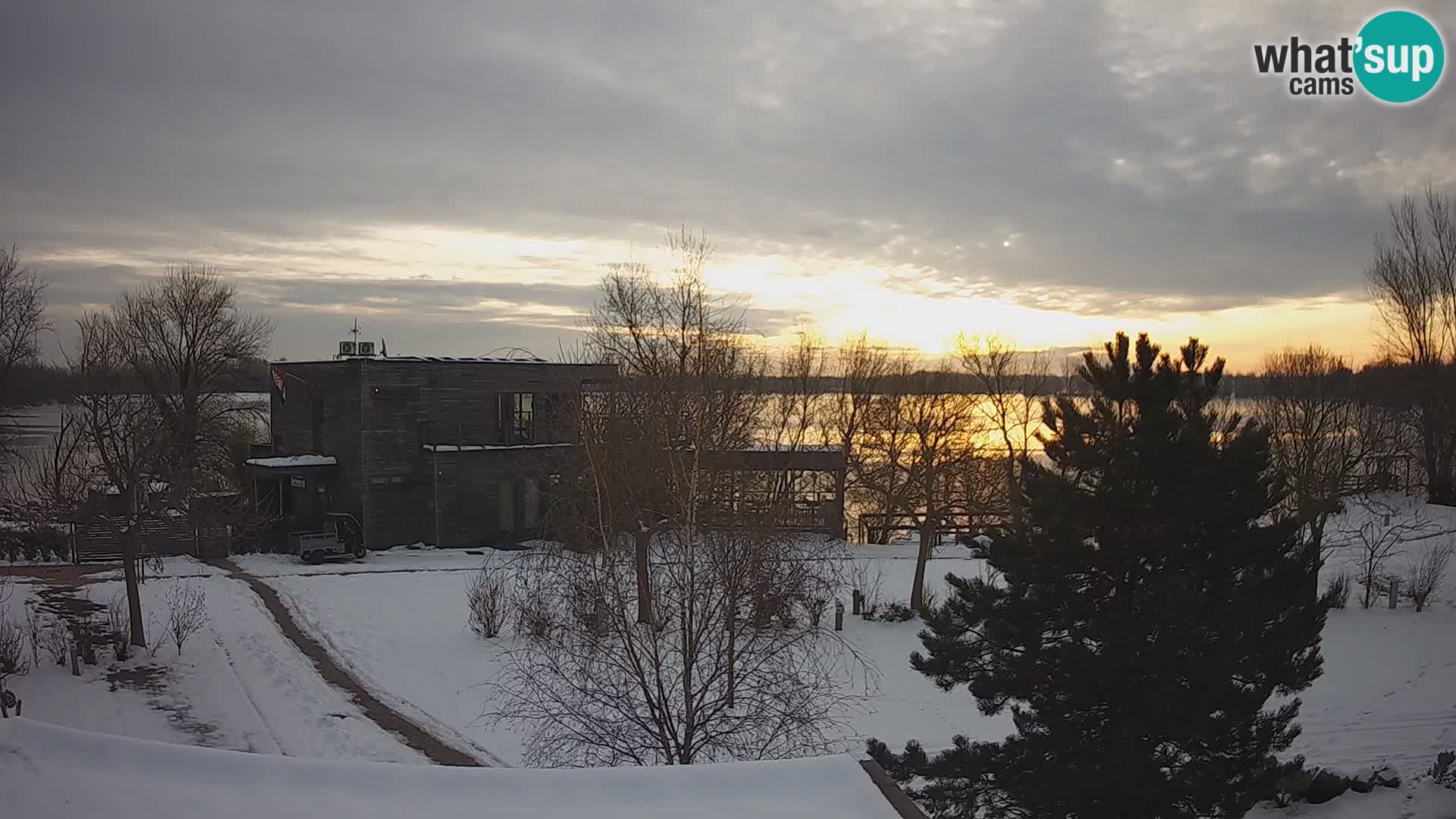 Zagreb Camp – Lac Rakitje