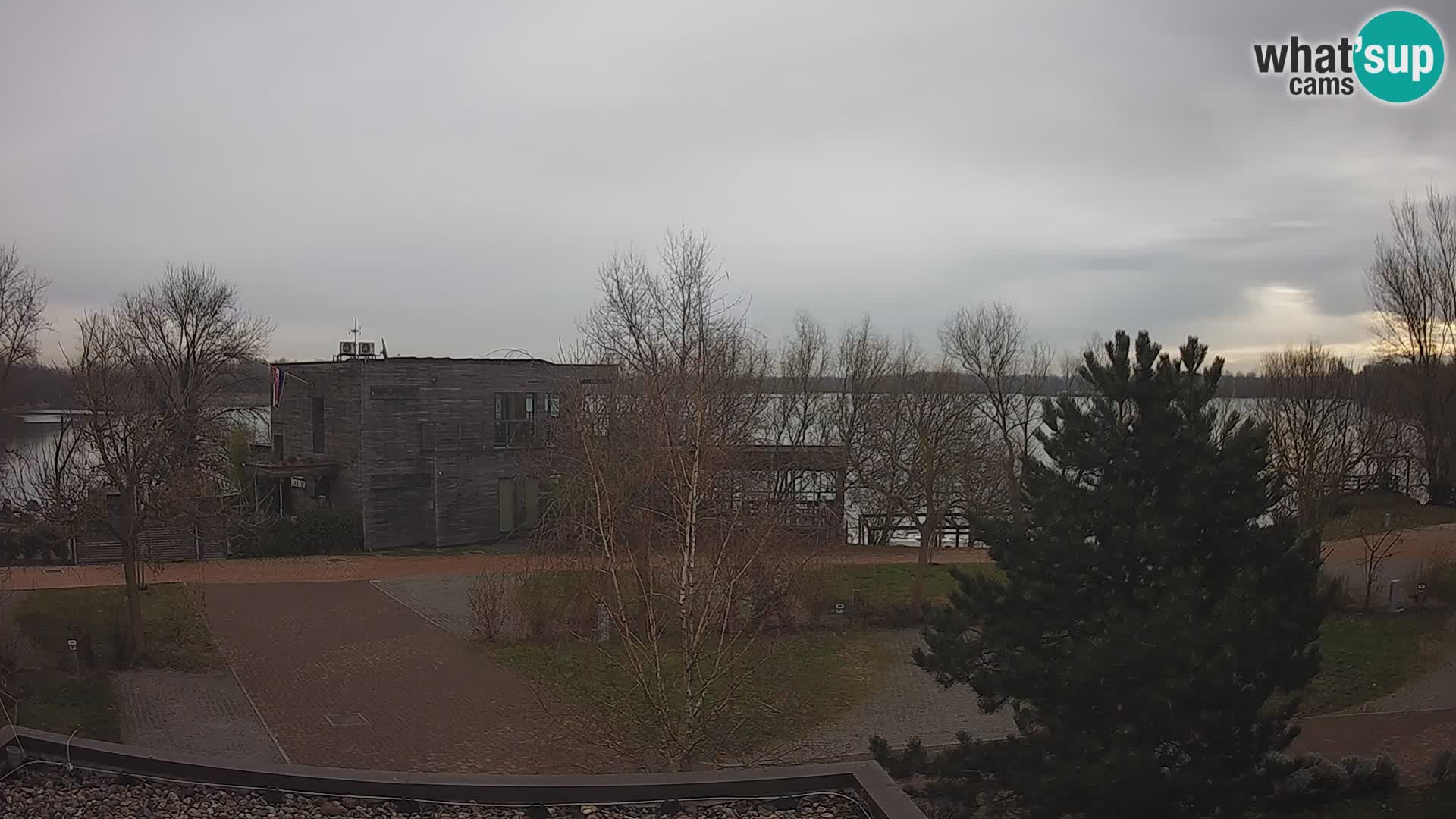 Zagreb kamp – Jezero Rakitje