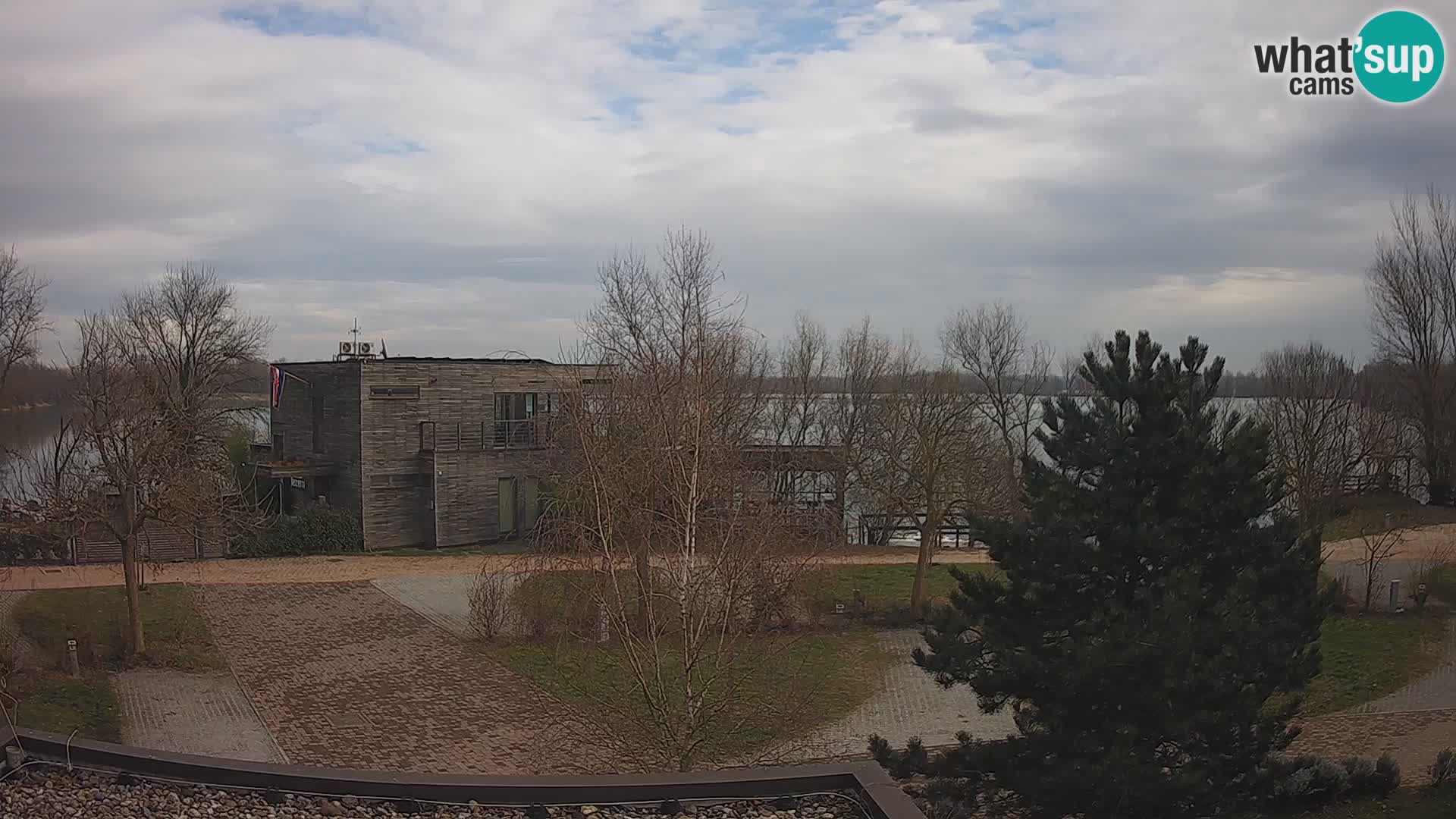 Zagreb Camp – Lac Rakitje