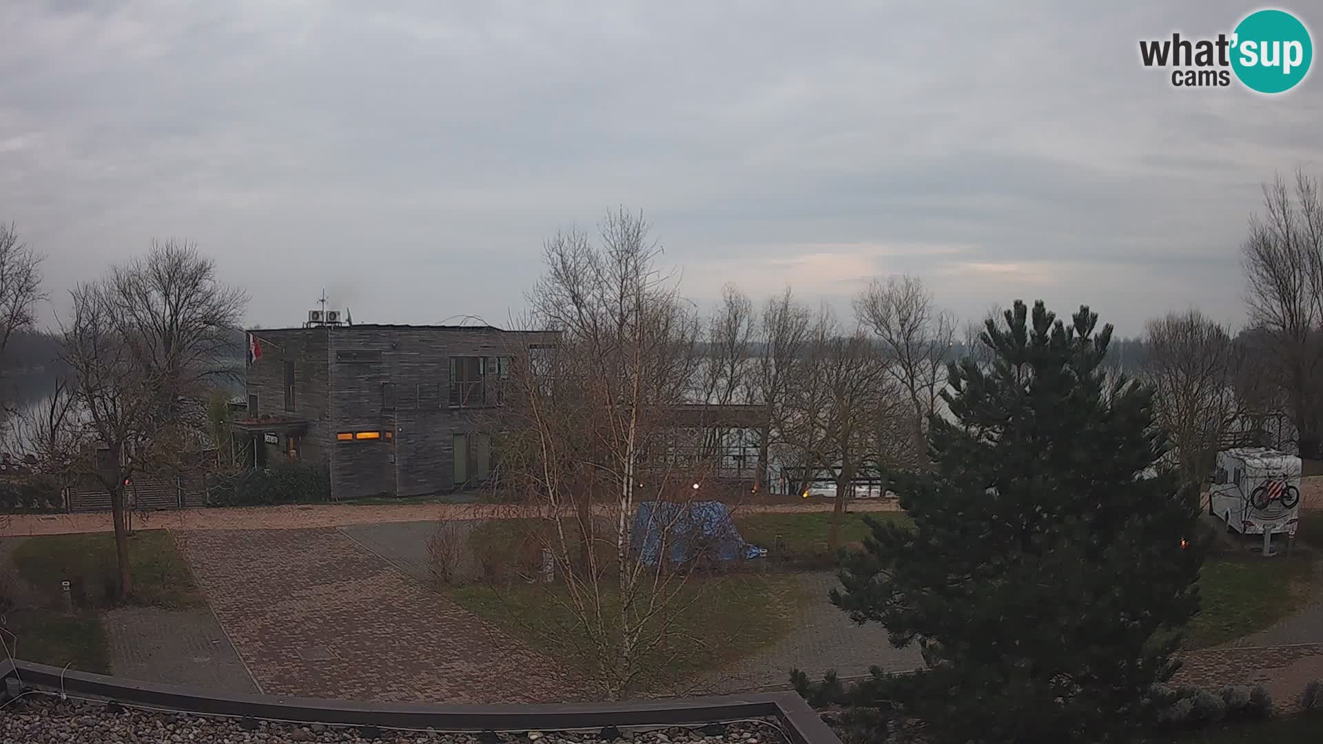 Zagreb Camp – Lago Rakitje