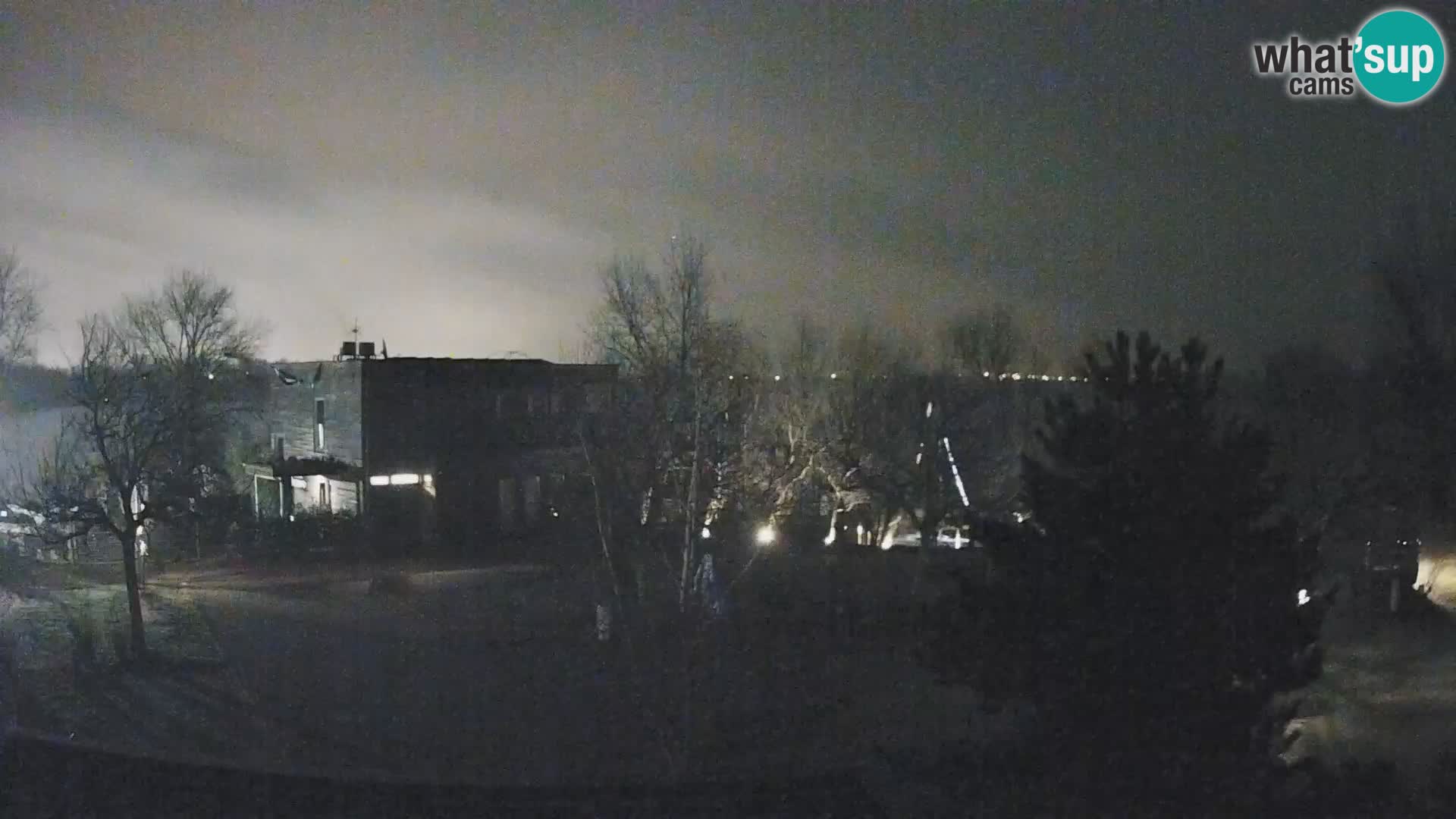 Zagreb kamp – Jezero Rakitje