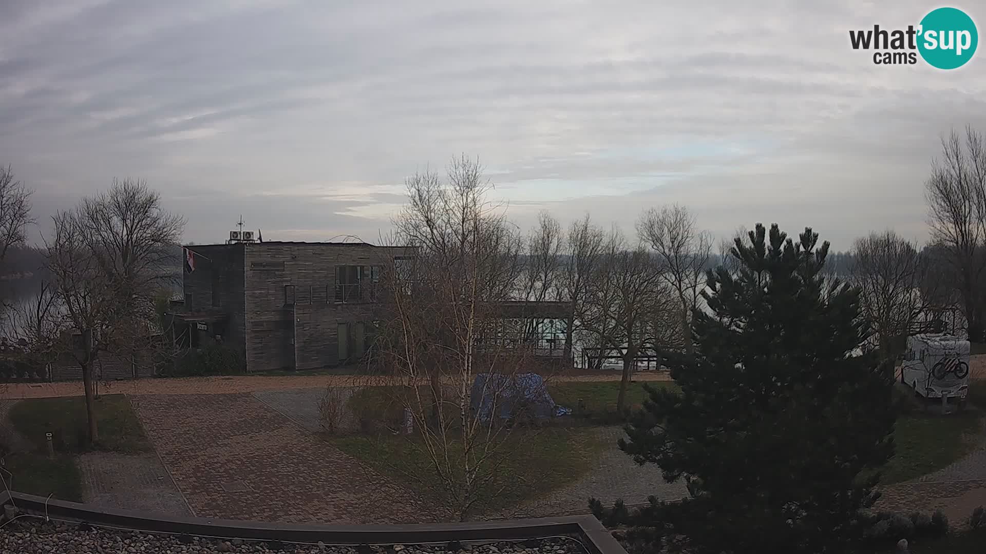 Zagreb Camp – Lac Rakitje