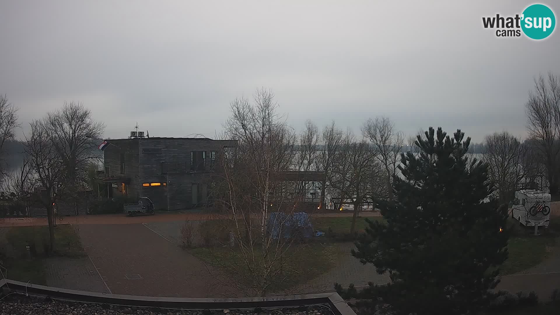 Zagreb Camp – Lago Rakitje