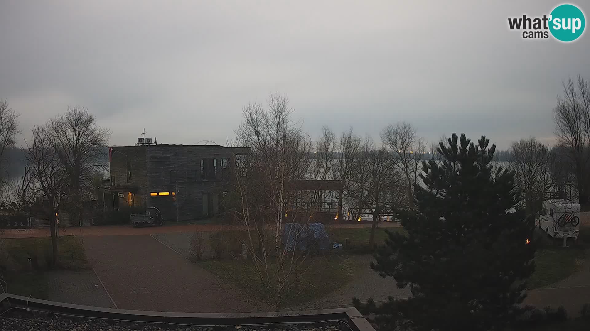 Zagreb Camp – Lago Rakitje