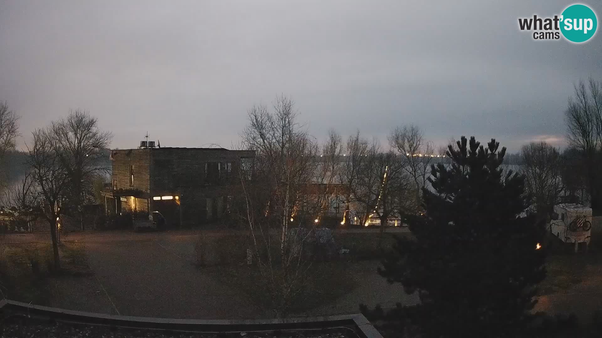 Zagreb Camp – Lago Rakitje