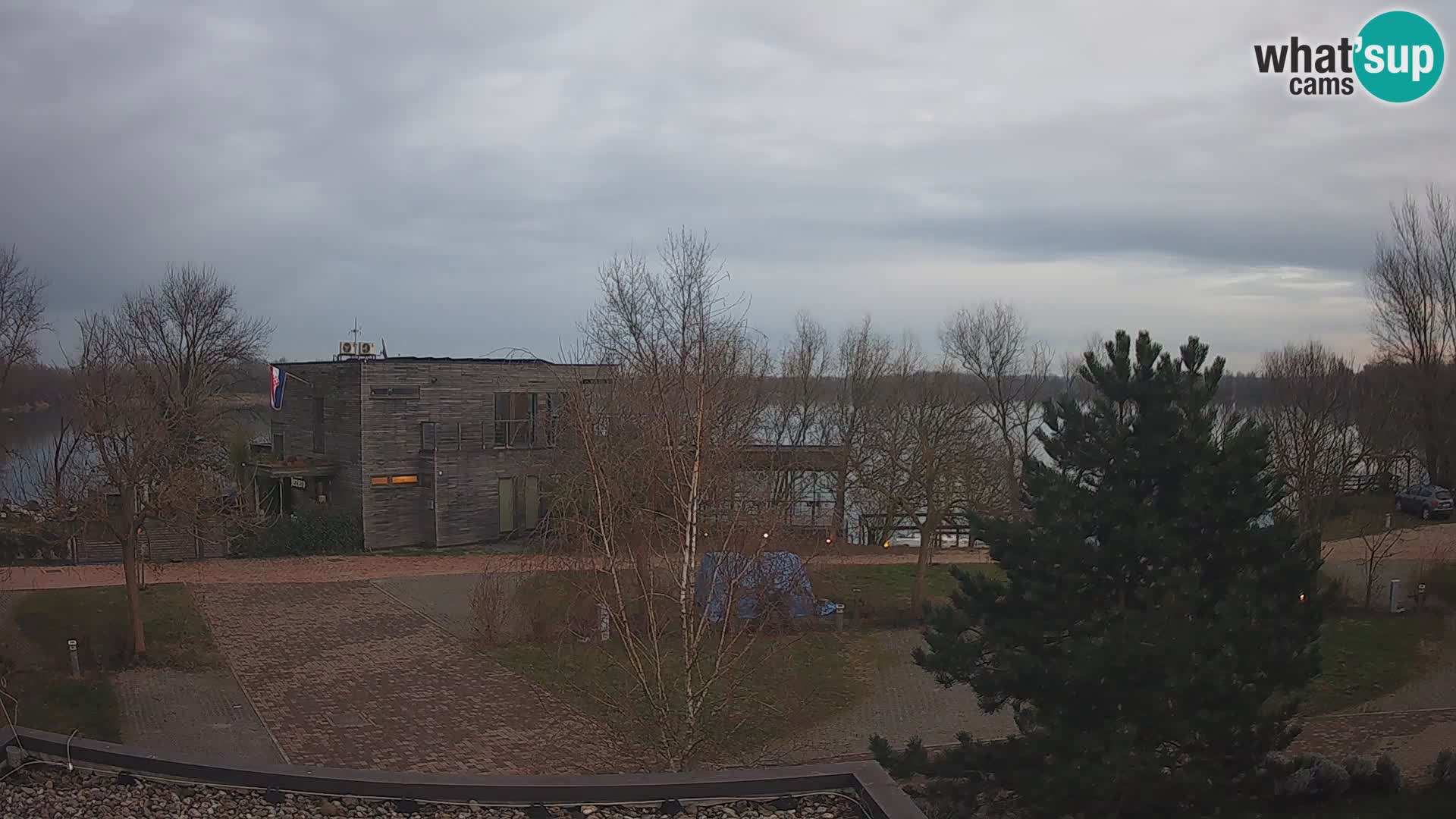 Zagreb kamp – Jezero Rakitje