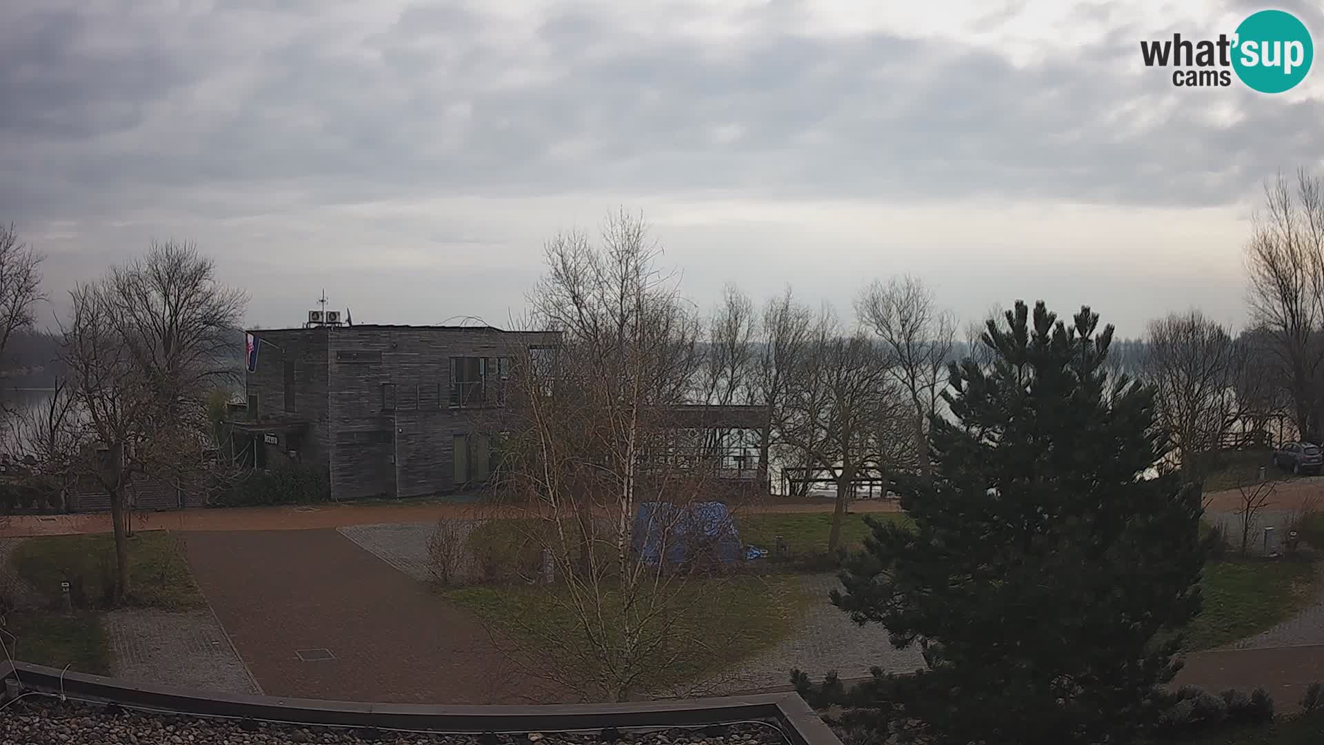 Zagreb kamp – Jezero Rakitje