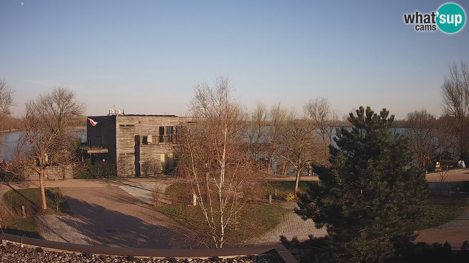 Zagreb kamp – Jezero Rakitje