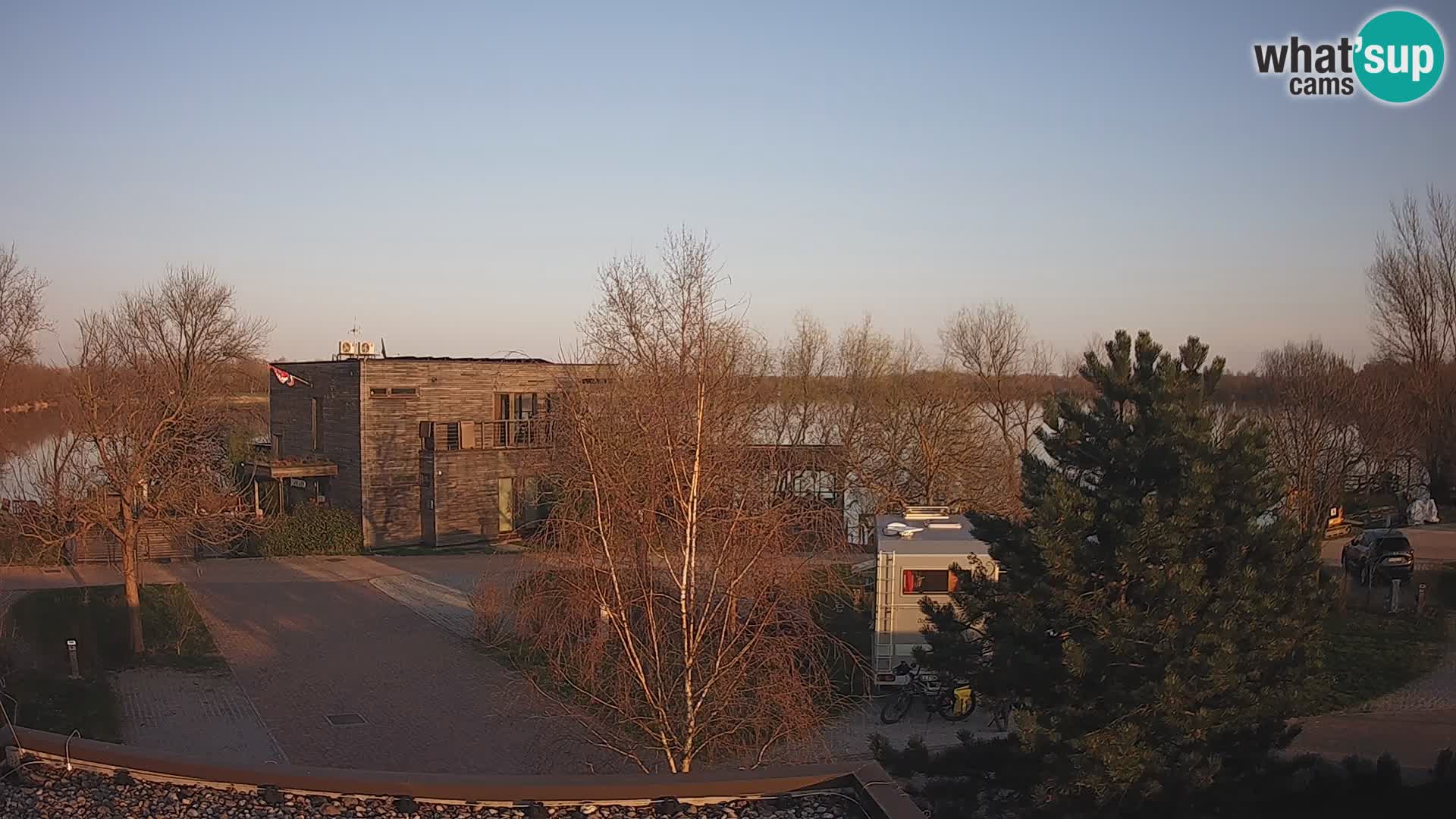 Zagreb Camp – Lac Rakitje